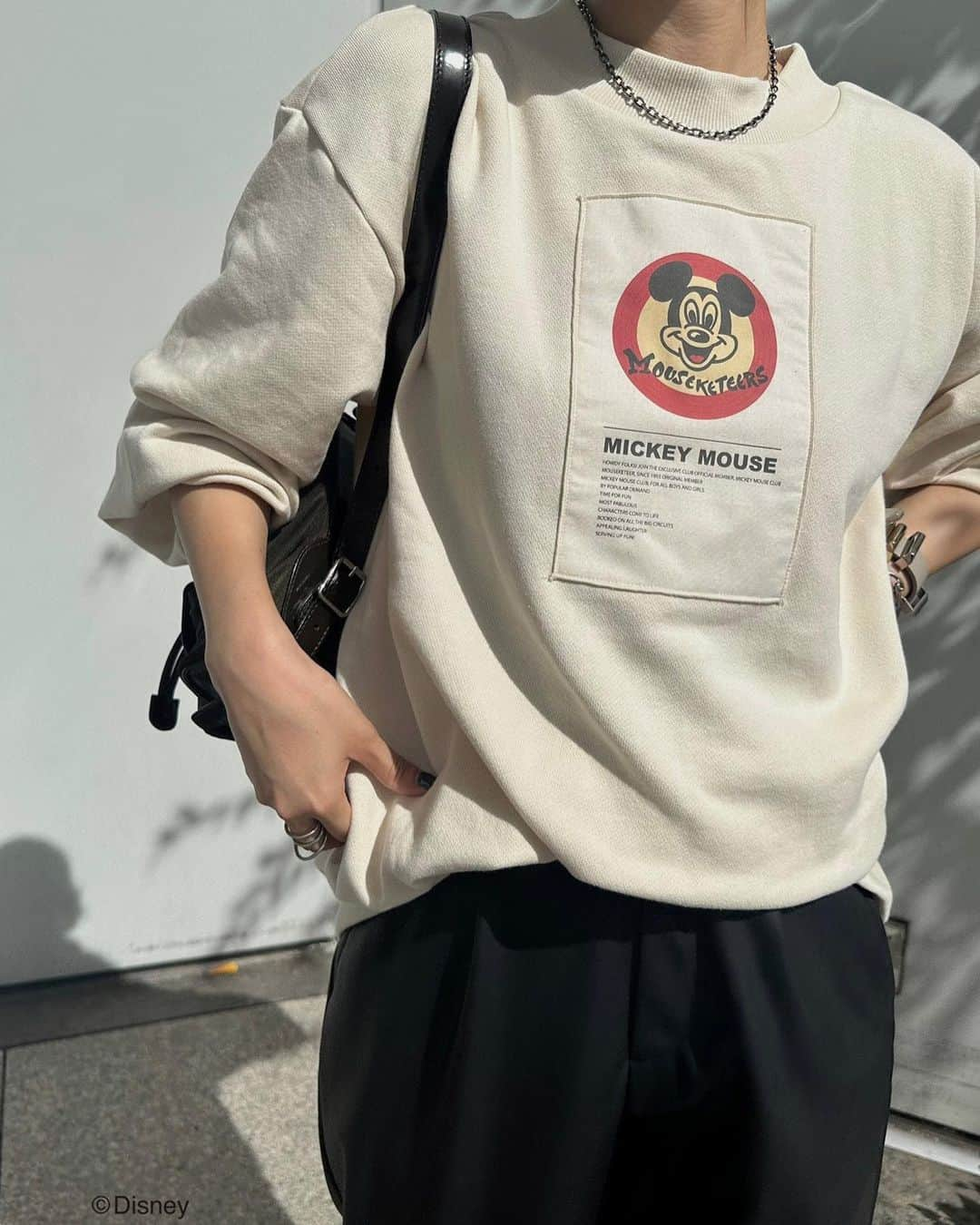 Ameri VINTAGE LUMINE SHINJUKUさんのインスタグラム写真 - (Ameri VINTAGE LUMINE SHINJUKUInstagram)「.   Coming soon ———  9/5(Tue)release  【AMERI"ディズニーコレクション"アイテム】  ❶ Disney MICKEY TAG SWEAT TOP (01320371340) ￥16,500 tax in チャコールブラック/アイボリー  ❷ Disney CAMISOLE DRESS (01320591370) ￥20,350 tax in ブラック/ミックス S.Mサイズ  ❸ Disney SCATTERED PRINT TOP (01320931380) ￥16,500 tax in アイボリー/ブラック  ❹ Disney MICKEY TAG FAKE LEATHER PANTS (01320871350) ￥23,100 tax in ボルドー/ブラック S.Mサイズ  1枚目 mana 156cm PANTS：Sサイズ着用  4枚目 @aym__319 174cm DRESS：Mサイズ着用  8枚目 @_23_ayana 164cm PANTS：Mサイズ着用  @amerivintage #amerivintage  #ameri #ameri_staffsnap #ameri2023autumnwinter #disney #disneyland #disneysea  #ディズニー #ディズニーコーデ」9月3日 19時49分 - ameri_shinjuku