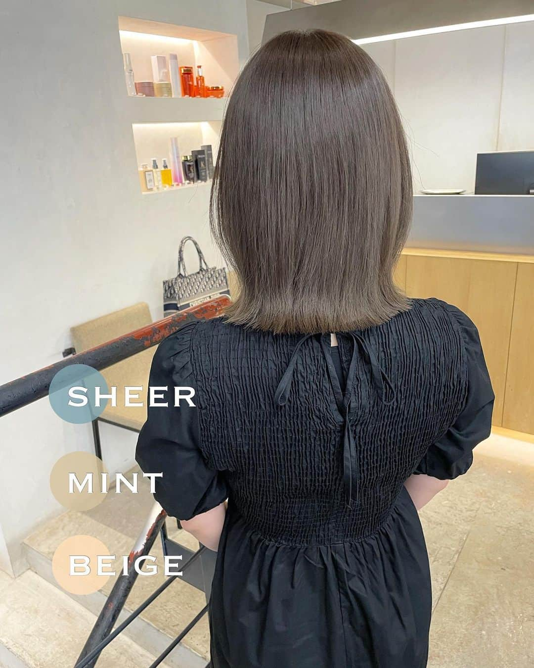 吉田達弥のインスタグラム：「- sheer mint beige - 赤みのない透明感が綺麗なベージュカラーです🍃 ⁡ - menu - cut + premium color + premium rich treatment ⁡ #カット #カラー #レイヤーカット」