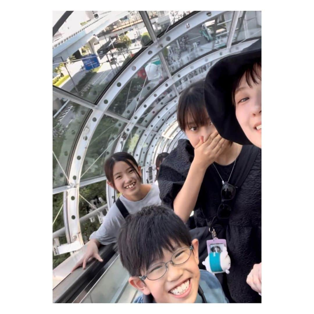 megumi matsuoさんのインスタグラム写真 - (megumi matsuoInstagram)「… 夏休みの思い出  フジテレビに行ったついでに お台場冒険王に行ってみたww  午前中はなかなか混んでたけど 15時頃になると空きだして 効率よく回れた♡  1番最後はアイサイトの試乗ww  #夏休み#お台場#お台場冒険王#ママ#3児ママ#40代#アラフィフ#3きょうだい#ワンピース#ニカ#フジテレビ」9月3日 20時05分 - sara_mira_