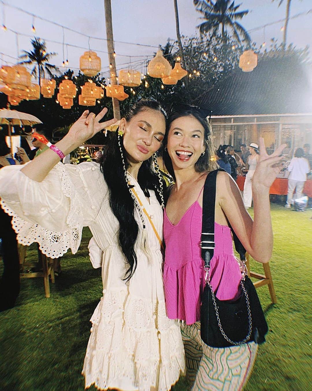 ユキ・カトウのインスタグラム：「Happy birthday to our Moon Queen, @lunamaya ✨  #diaryukikato」