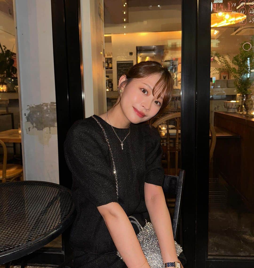 高木由梨奈のインスタグラム：「qoo10メガ割何買おうか迷い中💭🥺 お気に入りのamuseのリップは別の色買おうと思ってる💄 後スキンケア系何か欲しいな〜〜 みんな何買うのー？いいものあったら教えてほしいー！！  #qoo10メガ割り #qoo10」