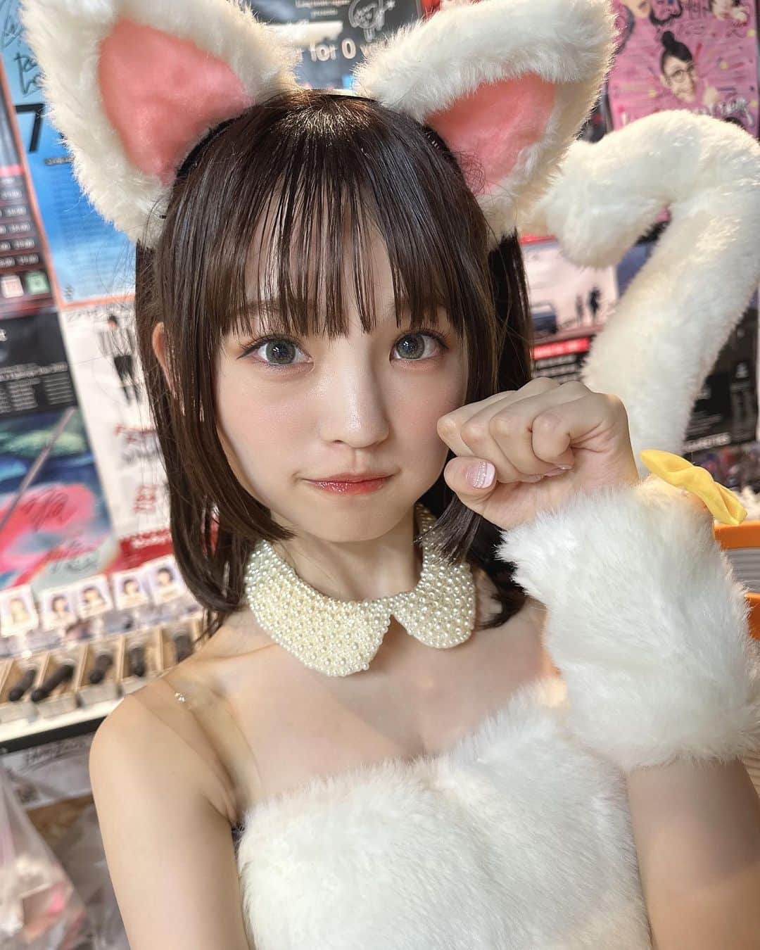 新澤菜央さんのインスタグラム写真 - (新澤菜央Instagram)「君だけのものにして？^ ̳ᴗ ·̫ ᴗ ̳^  #nmb48 #アイドル #衣装 #妄想ガールフレンド #猫 #🐈‍⬛」9月3日 20時25分 - _shinshin_48