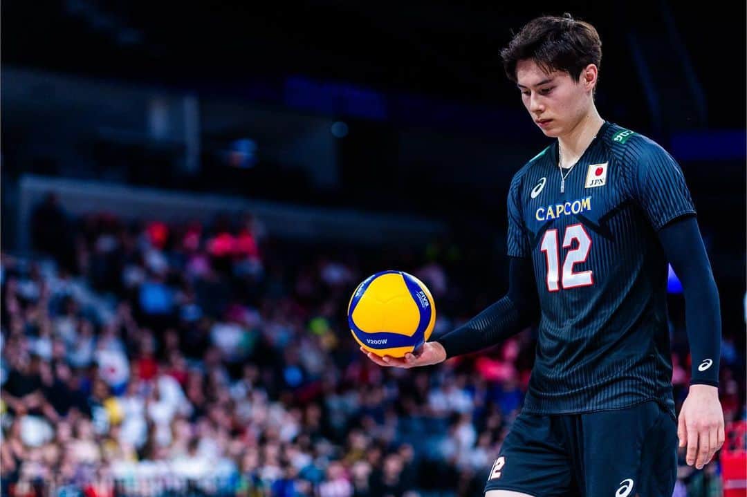 のインスタグラム：「無事22歳の誕生日を迎えることができました！ 沢山のメッセージありがとうございました。 22歳も楽しく日々成長していきます！ これからも応援よろしくお願いします😊」