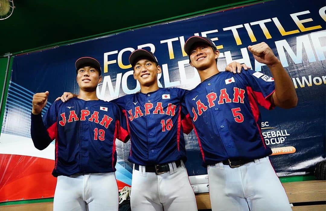 ベースボール専門メディア「Full-Count」のインスタグラム：「U-18 侍ジャパン🇯🇵 vs 米国🇺🇸  4-3で勝利し3連勝👍  #徳島商 #森煌誠 投手 #大阪桐蔭 #前田悠伍 投手 #履正社 #森田大翔 内野手  Photo by Yuji Arakawa   #侍ジャパン」