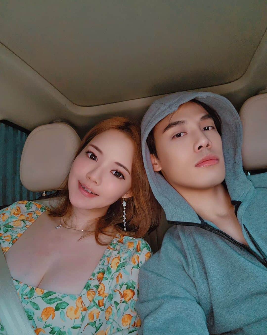 YingTzeのインスタグラム：「💕 When love is in the air, your radiance shines. And when you and your partner embark on a journey to enhance your appearance together, that radiance becomes more brilliant.  That's why we were thrilled to try GOURI, the first fully liquid polycaprolactone collagen stimulator in the market. This comfortable treatment rejuvenates the skin from within, and in just 30 days, we experienced excellent improvements including:  🦩 A luminous, radiant complexion ​👶🏻 Smoother, more supple skin 🌱 A firmer, more youthful appearance 😘 Increased confidence in our overall appearance  Thank you GOURI for helping us look our best for one another, and we can't wait to undergo our next treatment!   #gourimalaysia #gorgeousglow #coupleswhoglowtogetherstaytogether」