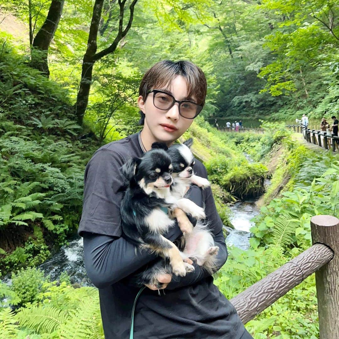車谷セナのインスタグラム：「愛犬と散歩」