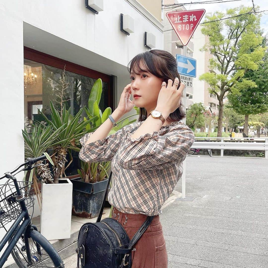 小瀬黎奈さんのインスタグラム写真 - (小瀬黎奈Instagram)「🥜❤︎ . . まひさんカメラとたまには私服〜。 adaのパンツ細見えで優秀、、やっと秋服着れて嬉しい👖🤎  zozoでMax50%offセール中でこのパンツも◎ . . #ada #エイダ #エイダコーデ #zozotown #zozo購入品 #着回しコーデ #zozotown購入品 #デニムパンツ #ハイウエスト #韓国ファッション」9月3日 20時49分 - 922_reina