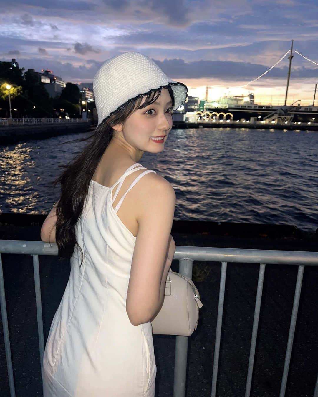 水野舞菜さんのインスタグラム写真 - (水野舞菜Instagram)「デートしようよ」9月3日 20時50分 - mana_chos