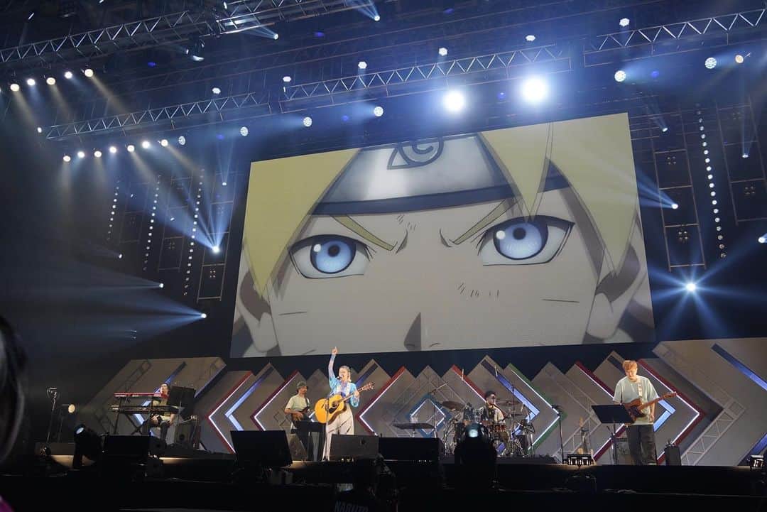 Anlyさんのインスタグラム写真 - (AnlyInstagram)「NARUTO THE LIVE at 幕張メッセ  1.VOLTAGE 2.ラヴァーズ cover from 7!! 3.TAKE OFF 4.カラノココロ  BAND CREW Gt. @shoogawa1984  Bass. @renyamamotobass  Drum. @morimasa55  Key. @junkeys   NARUTOが大好きな人達と、大好きな先輩方と同じ空間で過ごせたこと幸せに思います。ありがとうございました。」9月3日 21時02分 - anly_singer