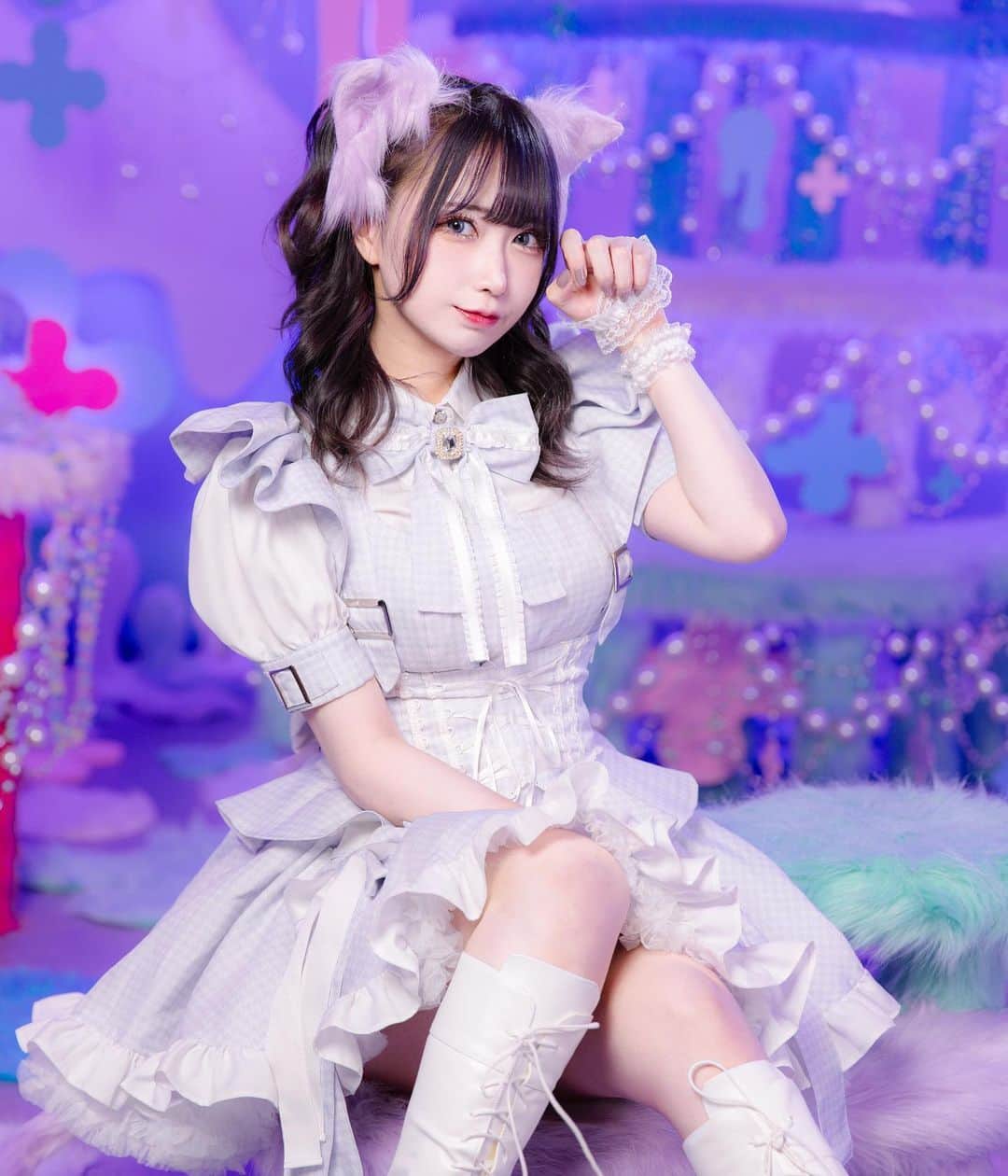 ねおきまこのインスタグラム：「にゃ」