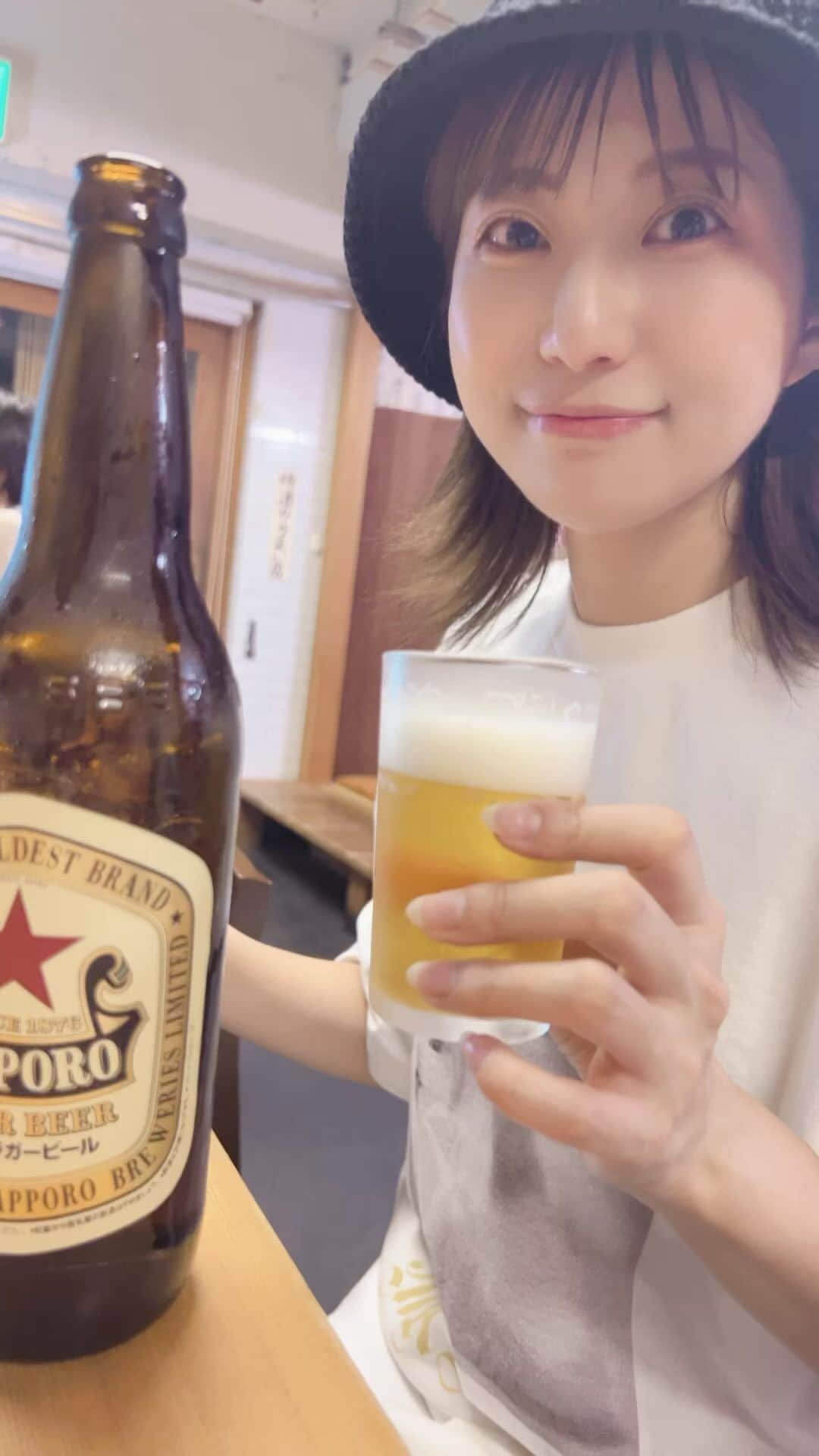 天野麻菜のインスタグラム：「ビール女子。3589」