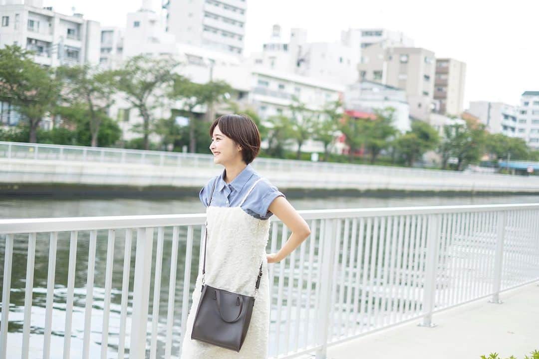 山根愛さんのインスタグラム写真 - (山根愛Instagram)「真夏日に街散歩してきた。  アイス食べて、暑さで倒れそうだけど、9月も頑張っていきていきましょう☁️  📷 @yu__ism___」9月3日 21時19分 - ai.yamane