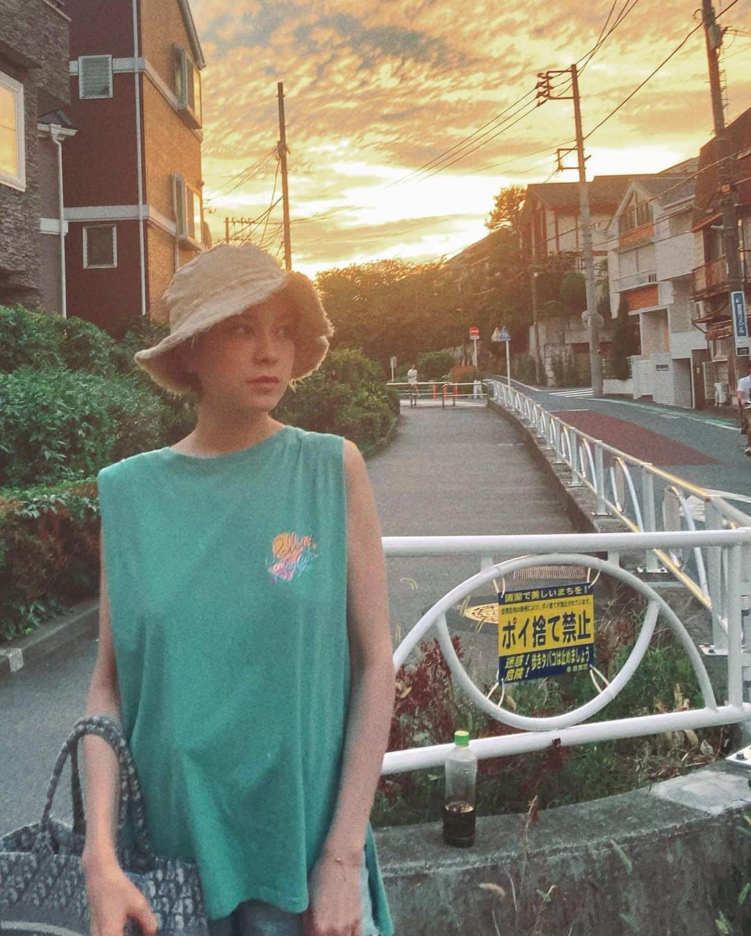 工藤ジェニファー茉侑さんのインスタグラム写真 - (工藤ジェニファー茉侑Instagram)「夏の終わりの夕暮れ時がたまらなく好き。生ぬるい風浴びながらどこまででも行けそうな気になる　@luup.official   #中目黒　#中目黒カフェ #luup  #日本の夏　#summervibes #summerstyle #summertime #japantravel #japantrip #japanlife #デニムコーデ #デニム　#夏コーデ #サウナ　#サウナ女子 #サウナイキタイ #水着　@shein_japan @sheinofficial  #海好きな人と繋がりたい #自然 #海　#世田谷区　#空　#空が好き #空スタグラム #夕焼け　#夕暮れ時 #夕暮れ　#夕焼け空 #夕焼け雲」9月3日 21時23分 - jennifermayu_s