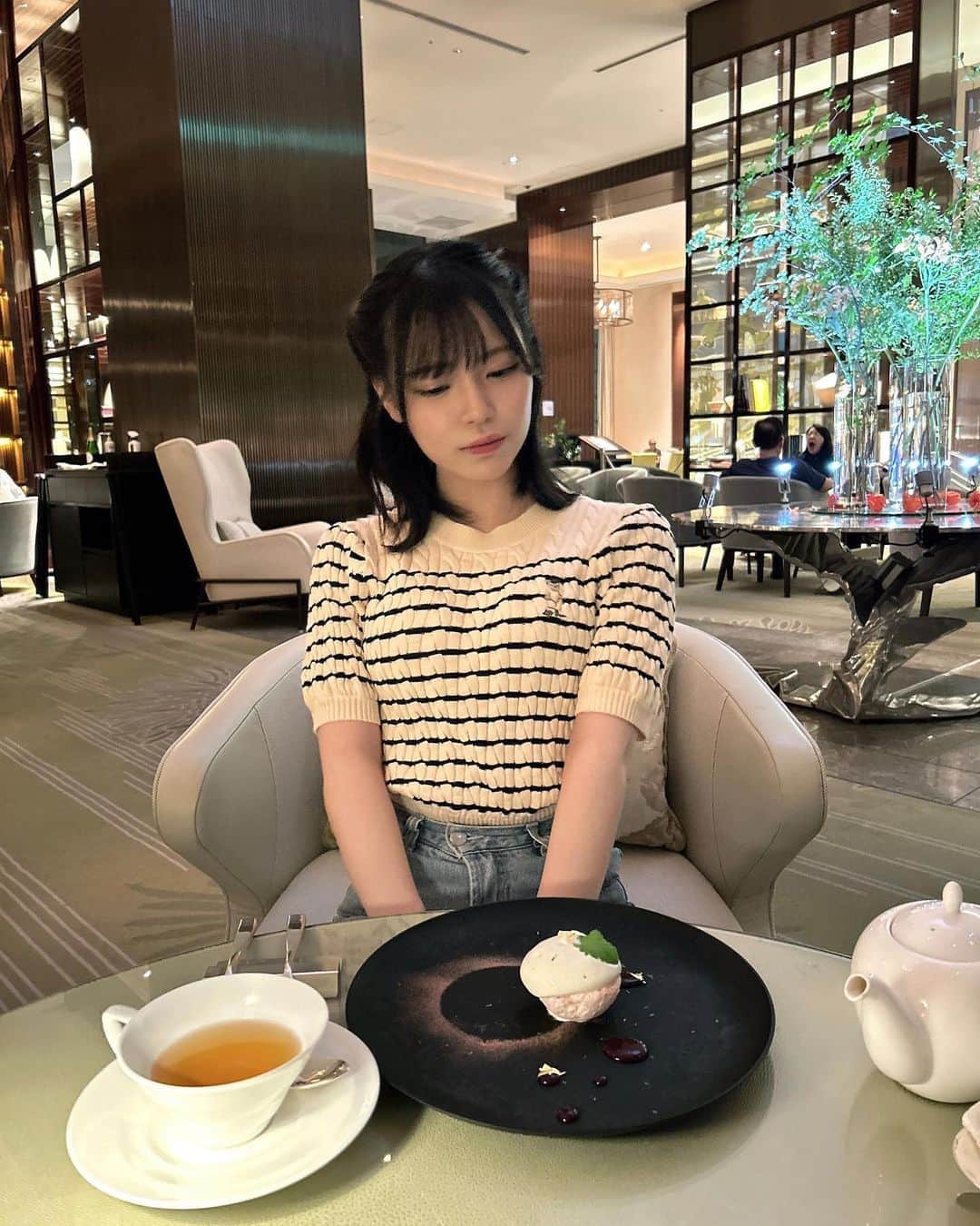 岩田陽菜のインスタグラム：「🌃🫖  初めて夜カフェした時の~☺️」