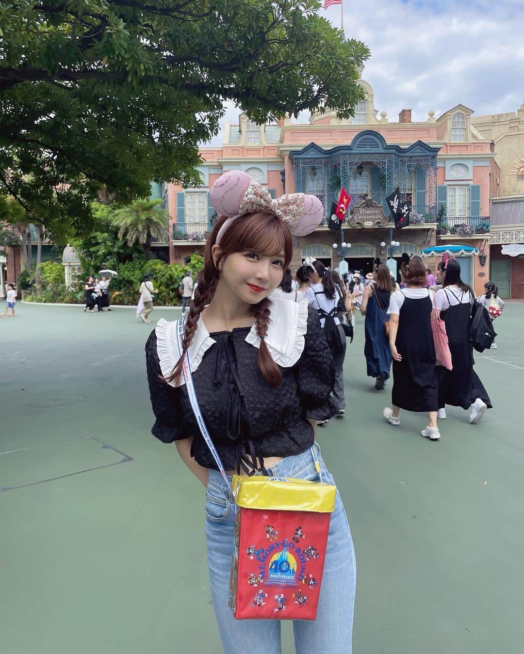 のインスタグラム：「・ 40周年のポップコーンケース🍿 デザインお気に入り‪‪❤︎‬  #disney #tokyodisneyland  #tokyodisneyresort #40周年ディズニー」