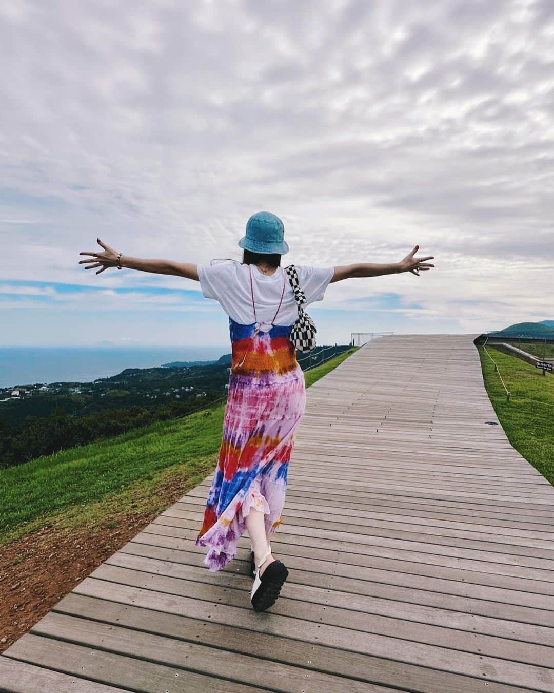 安田レイさんのインスタグラム写真 - (安田レイInstagram)「なんてかわいいワンピースなんだーーーーー🌈🌈🌈  ヴィンテージワンピースらぶ❤️  #sistertokyo #maisonspecial #lastframe」9月3日 21時44分 - yasudarei