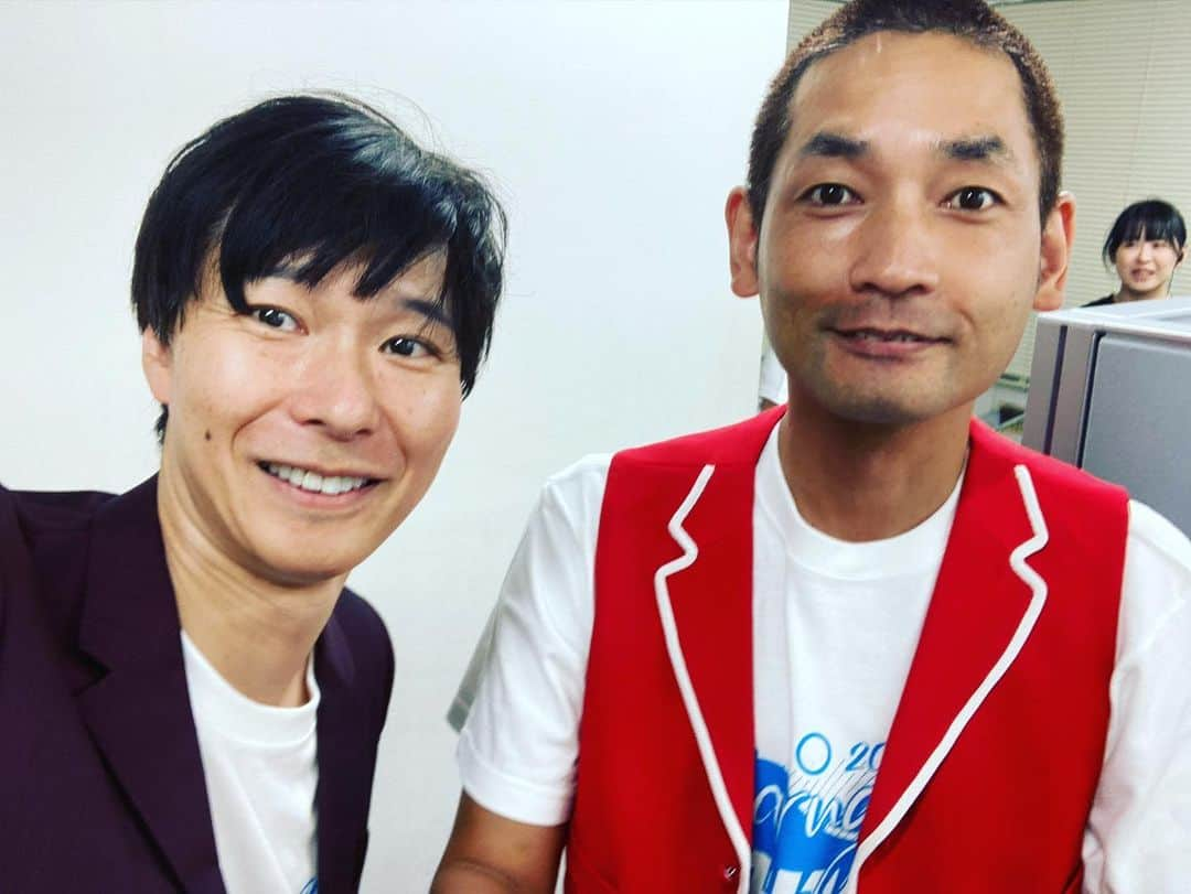 滝沢秀一（マシンガンズ）さんのインスタグラム写真 - (滝沢秀一（マシンガンズ）Instagram)「ケープロのお祭り。近くにいる芸人片っ端から自撮り。楽しかったなー。  #マシンガンズ #滝沢」9月3日 22時02分 - takizawa0914