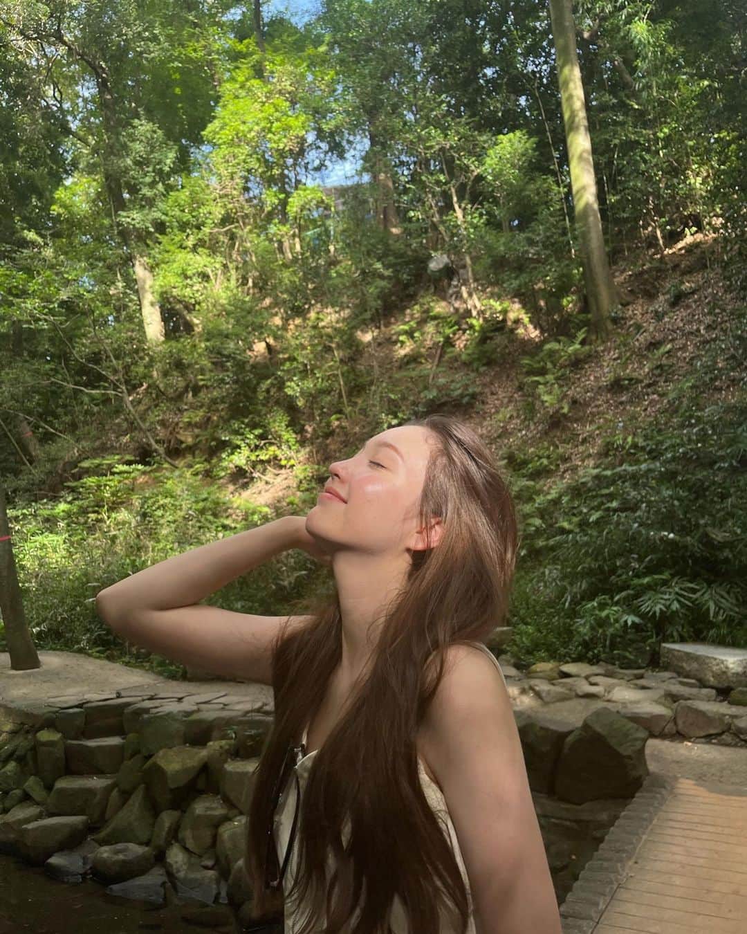 市ノ瀬アオのインスタグラム：「🌳🍃🤍」
