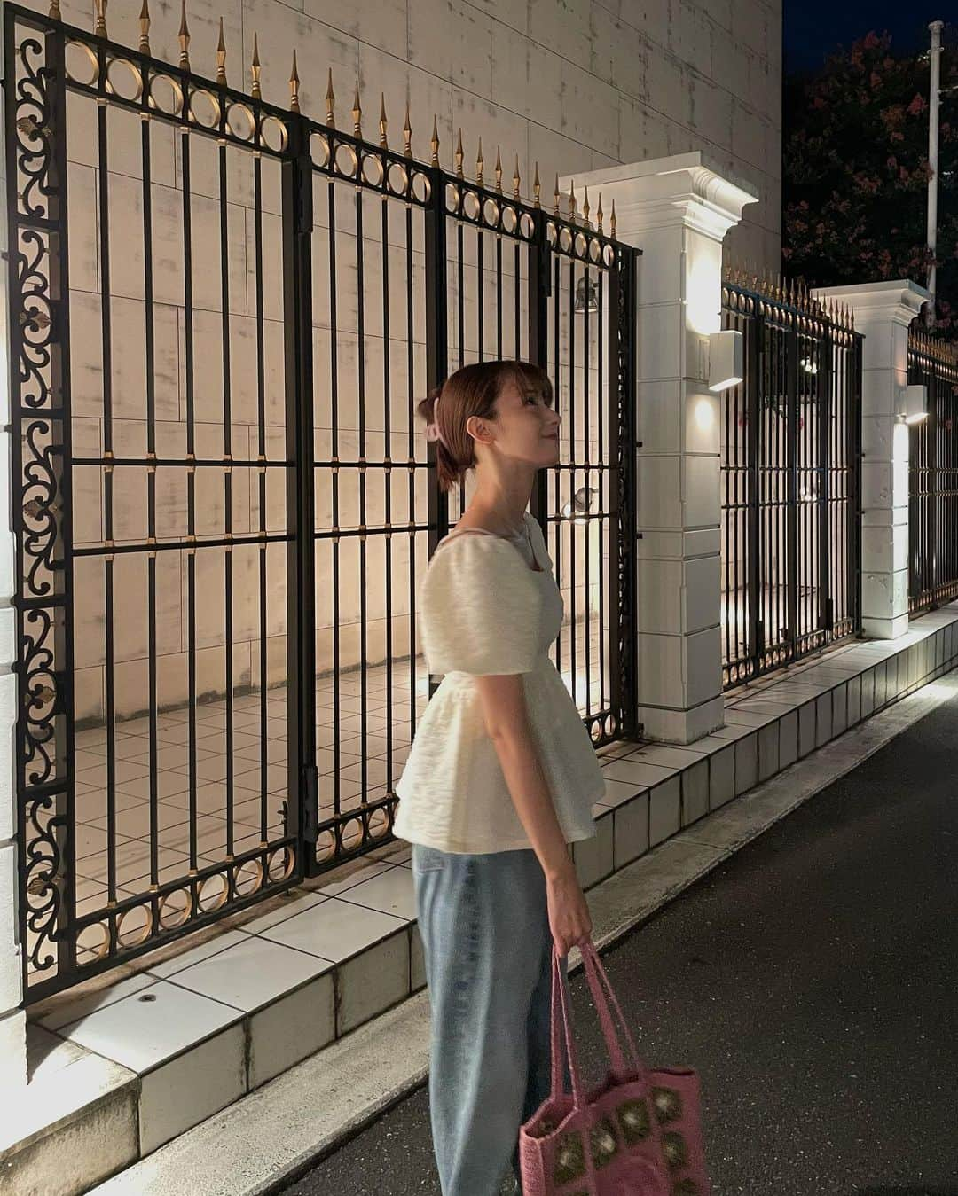 宮本茉由さんのインスタグラム写真 - (宮本茉由Instagram)「夜散歩🚶🏻‍♀️♡ with @ami_komuro  #まゆふく」9月3日 22時07分 - mayu_miyamoto_official