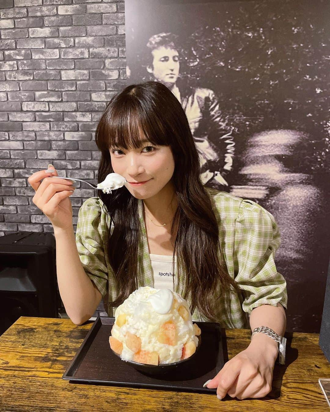 斉藤真木子さんのインスタグラム写真 - (斉藤真木子Instagram)「#amatoよこ田 の生桃スペシャル🍑🍧♡ 一年ぶりのよこ田さん､とっても美味しかったです！  #amatoよこ田かき氷#名古屋かき氷#名古屋カキ氷#栄かき氷#栄カキ氷#久屋大通りカキ氷#丸の内カキ氷#桃カキ氷」9月3日 22時09分 - saitomakiko628