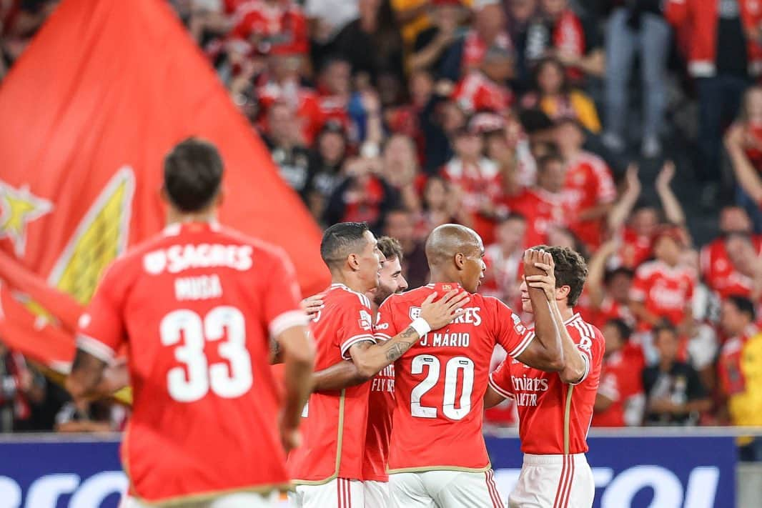 ジョアン・マリオさんのインスタグラム写真 - (ジョアン・マリオInstagram)「One more victory 🔥 @slbenfica 🔴⚪️」9月3日 22時26分 - joaomario