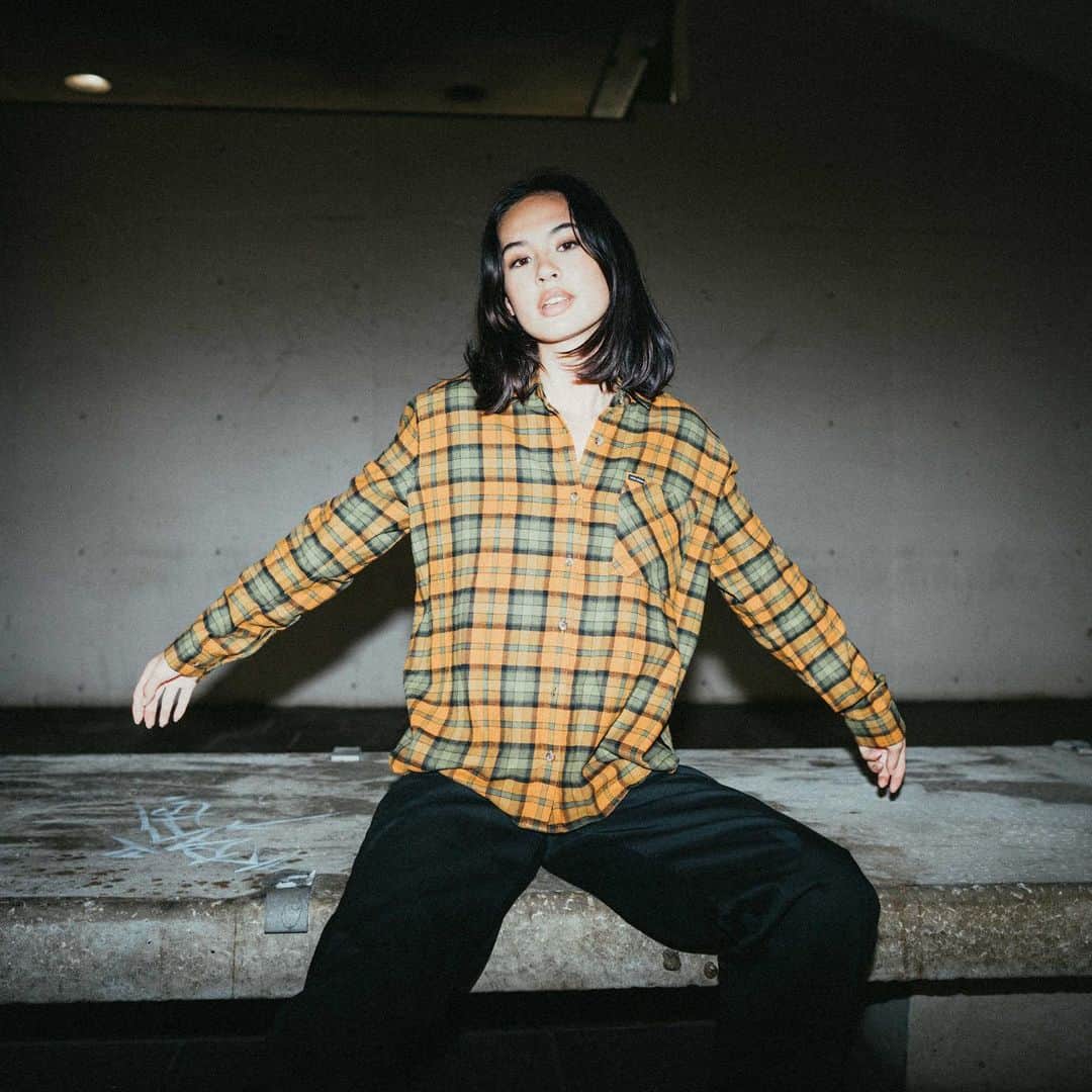 のインスタグラム：「Causing a scene in the city 🌃」