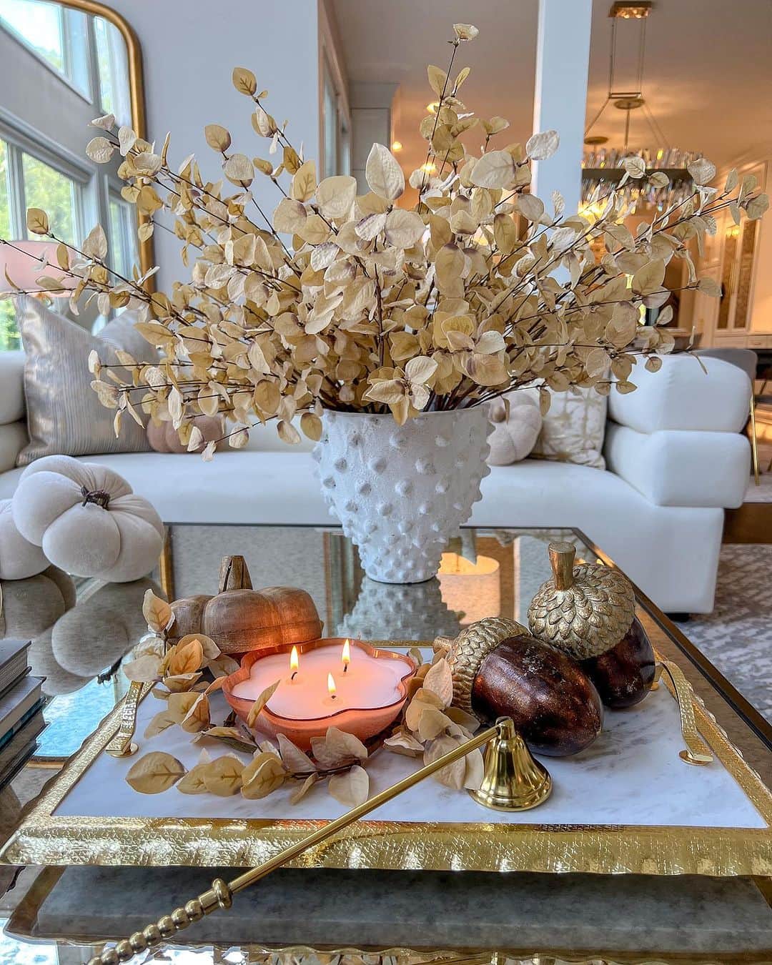 のインスタグラム：「A much-needed candle moment🕯️ Nothing complements Fall weather better than a beautiful, warm candle! Prepare for the season ahead and shop our latest pieces today at inspiremehomedecor.com link in bio!」