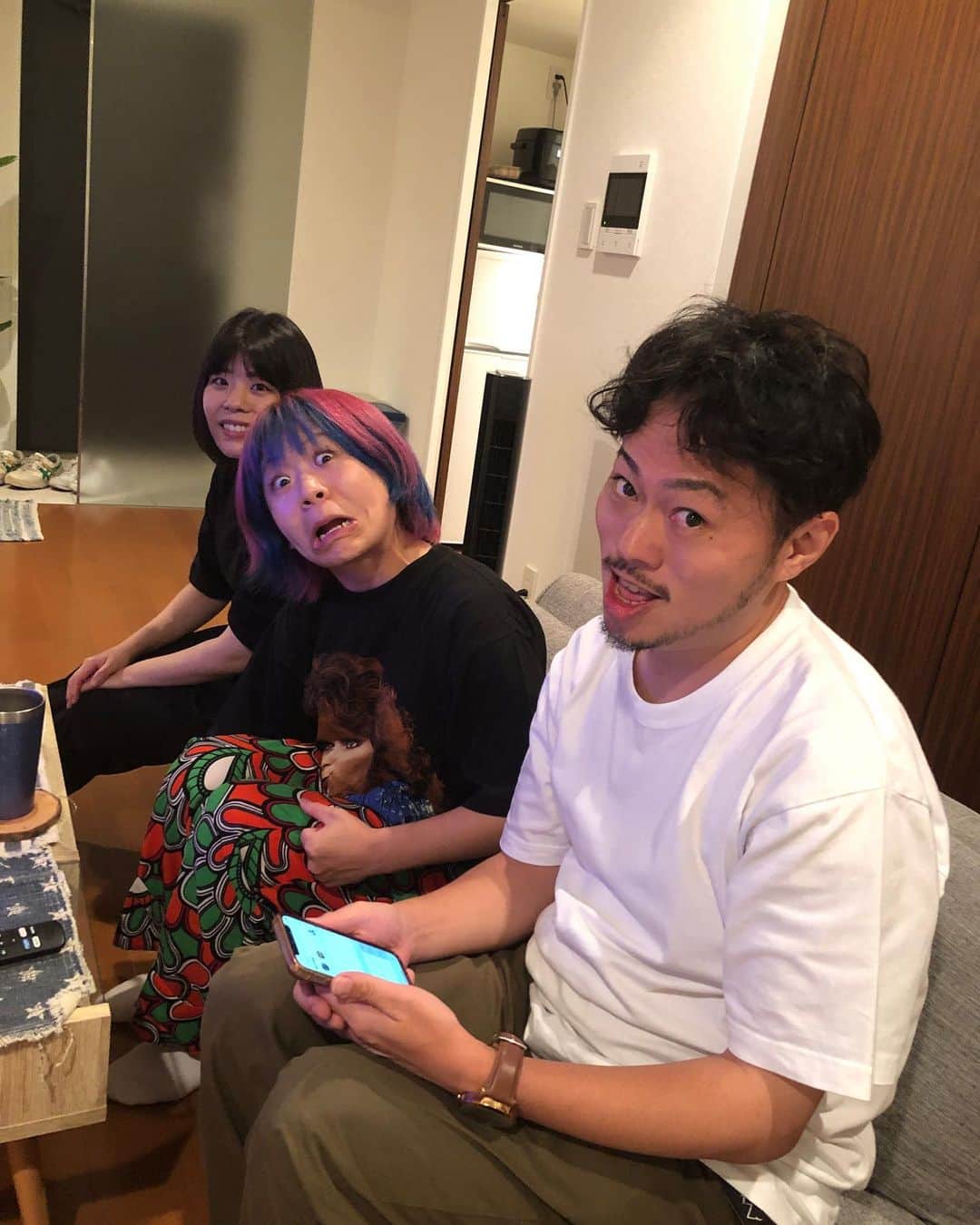 津田康平のインスタグラム：「今週もどこかで見て頂いた方、ありがとうございました😀  もっと仕事したいし漫才したいので精進します🔥  #シシガシラ　浜中君 #THIS IS PAN 吉田ちゃん #Everybody choyちゃん #マルセイユ #ヨシモトムゲンダイホール」