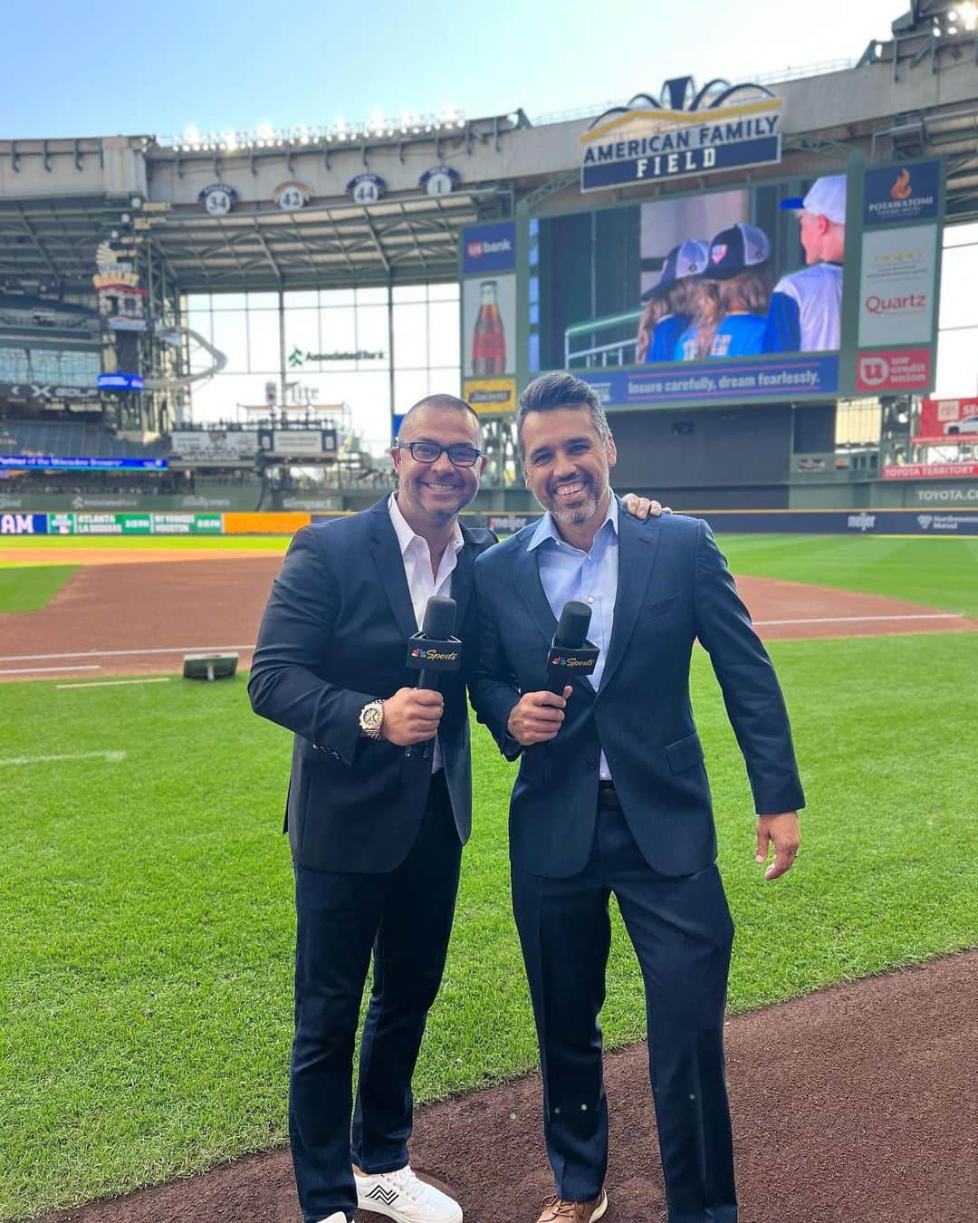 ニック・スウィシャーのインスタグラム：「Let’s do this! Last one, best one! #mlbsundayleadoff」