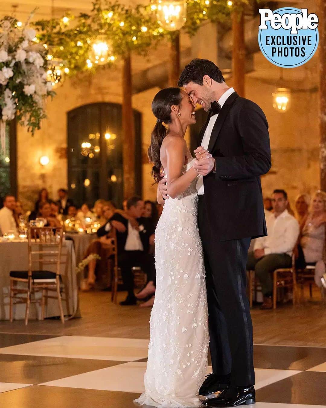 People Magazineさんのインスタグラム写真 - (People MagazineInstagram)「Joe Amabile and Serena Pitt have tied the knot — again!  Nearly a year after they first said “I do” in a New York City courthouse, the couple celebrated their love with a “magical” ceremony at The Cedar Room in Charleston, South Carolina.  “This time around it feels like the start of an exciting new chapter and we are looking forward to continuing doing life together,” Amabile told PEOPLE ahead of the Sept. 2 nuptials.  Head to the link in bio to read all about their special day. | 📷: @olivialeigh」9月4日 1時22分 - people