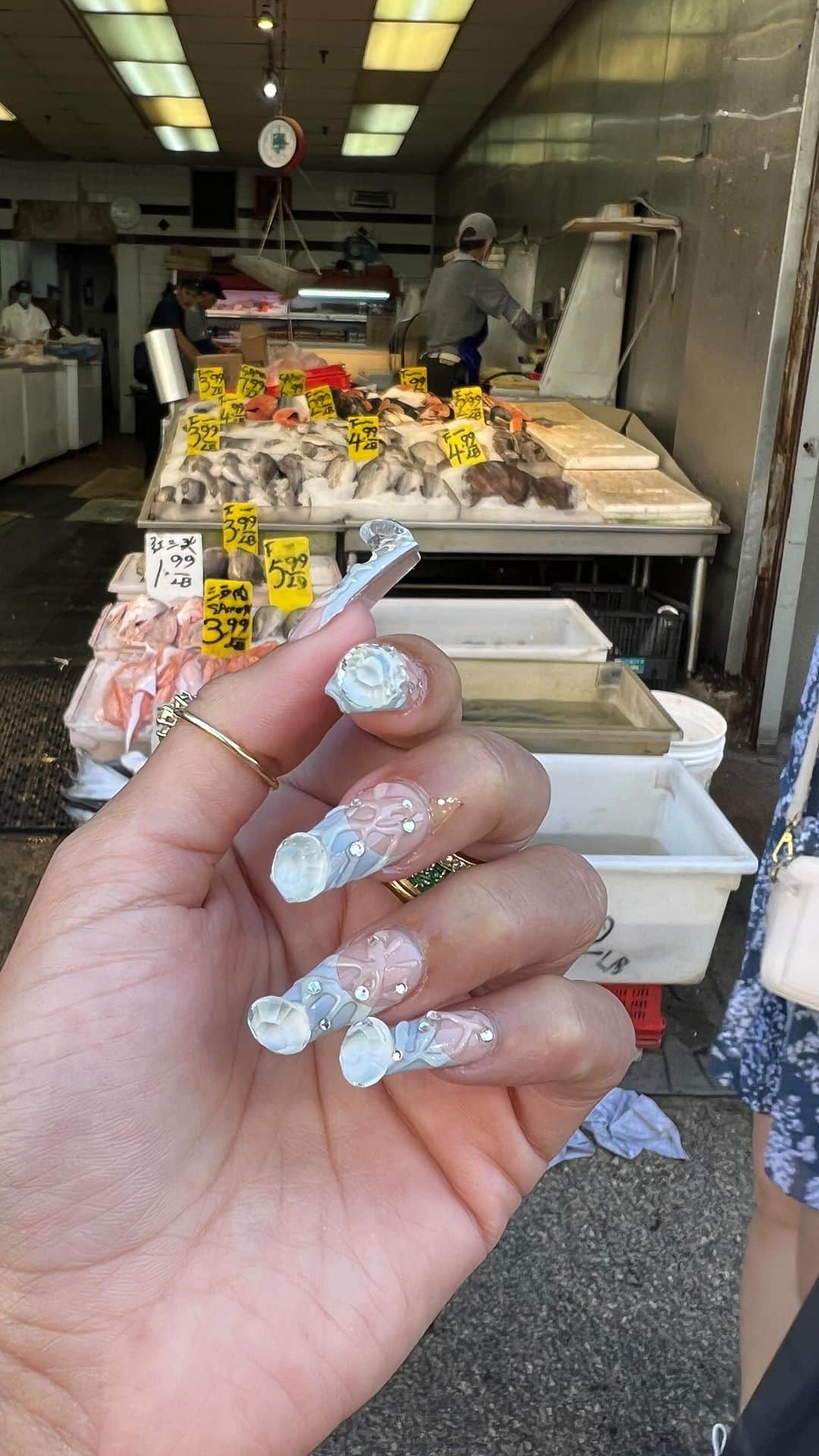 Sami Miroのインスタグラム：「💅🏾」