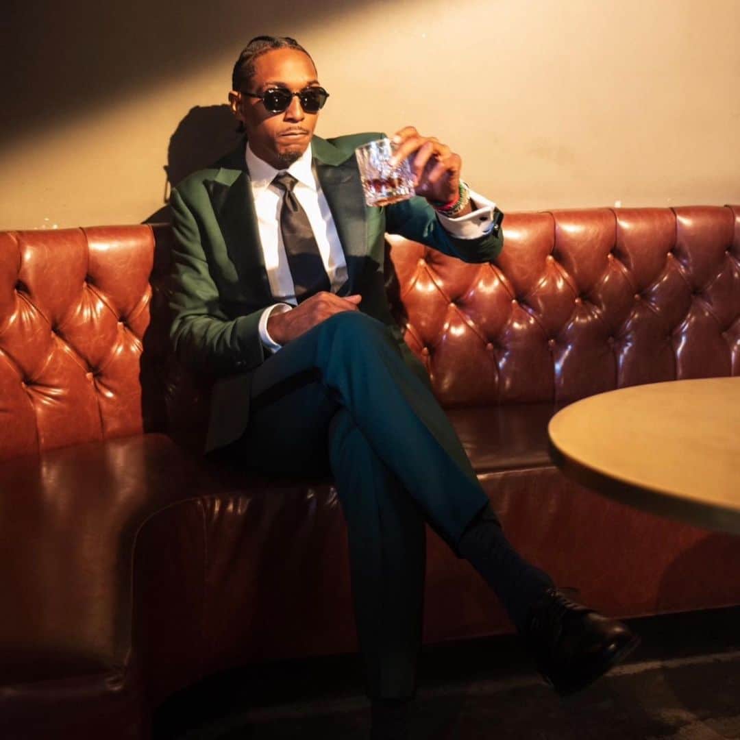 ルイス・ウィリアムスのインスタグラム：「Complex Character. #UnderGroundGoat」