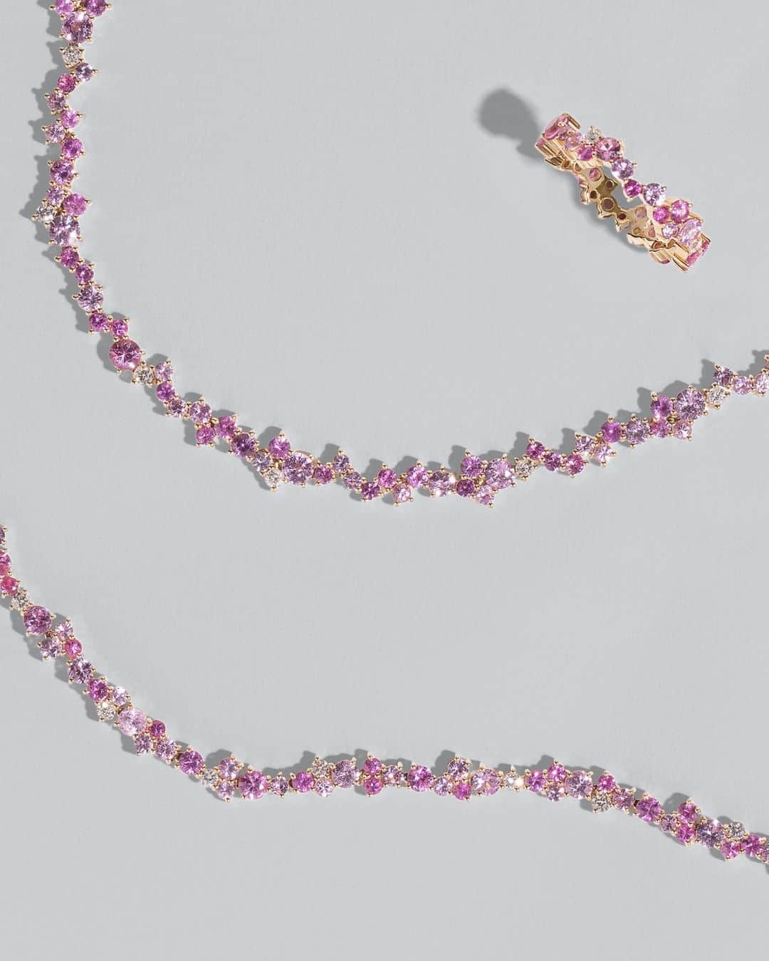 のインスタグラム：「Pink Sapphire and Diamond Statements✨ #SydneyEvan」