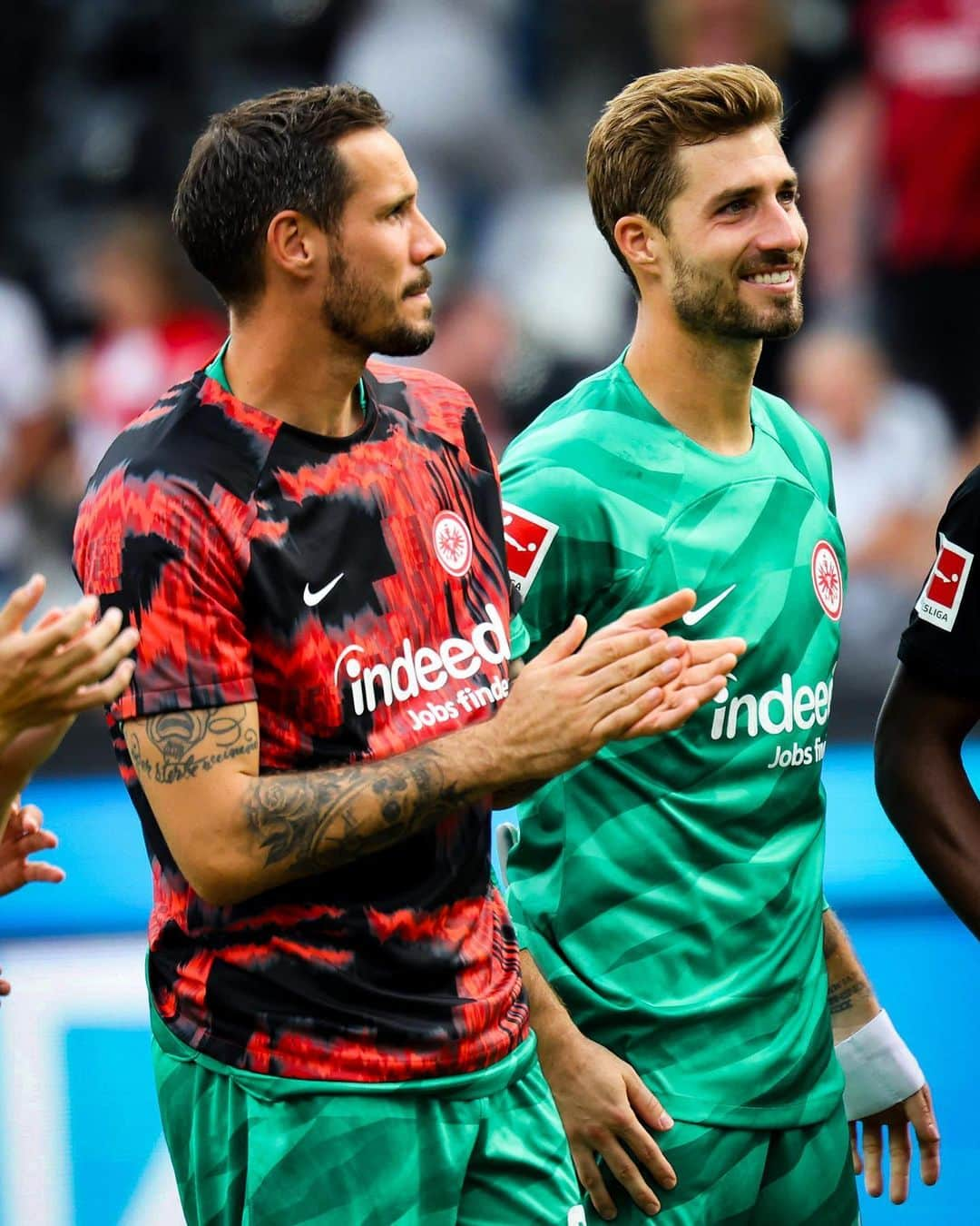 ケヴィン・トラップさんのインスタグラム写真 - (ケヴィン・トラップInstagram)「Proud of my team! 🦅 Thanks to our supporters for that crazy support till the end!!!   #SGE #Eintracht #Frankfurt」9月4日 3時34分 - kevintrapp