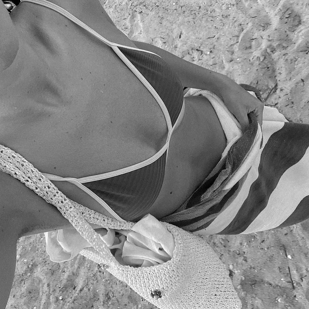ACACIA SWIMWEARのインスタグラム：「Weekending with @alainajanek__ 〰️」