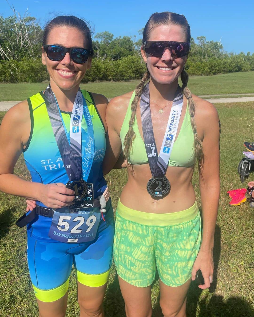 ペイジュ・レイリーさんのインスタグラム写真 - (ペイジュ・レイリーInstagram)「Jenna and I killed it today in the sprint and international distance triathlons🔥   800 meter swim, 20 mile bike, 6.2 mile run  #triathlon #florida #girlathlete」9月4日 6時06分 - paigeraileysailor