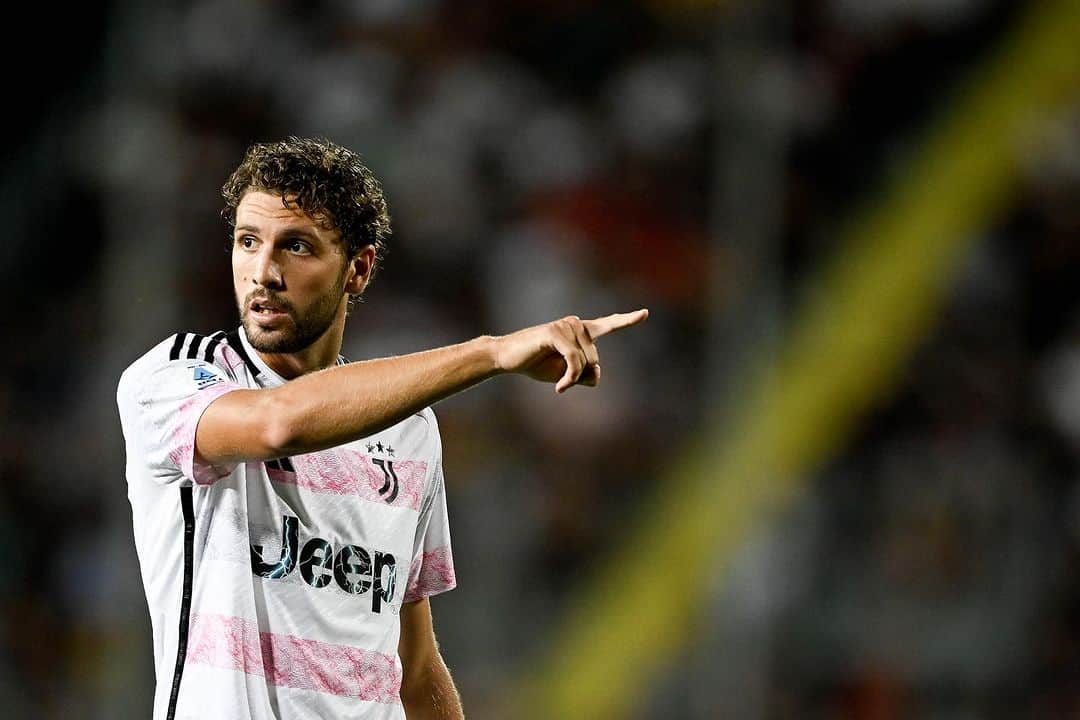 マヌエル・ロカテッリのインスタグラム：「Forza Juve.」