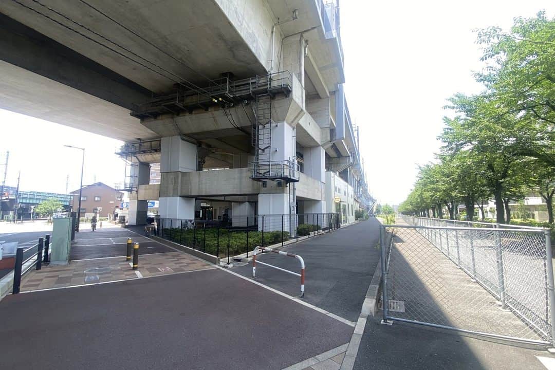 SHOPCOUNTERさんのインスタグラム写真 - (SHOPCOUNTERInstagram)「【サクラノード／武蔵浦和駅4分】キッチンカーや物品販売車両での出店に最適な高架下のイベントスペース （A区画）   エリア：埼玉県さいたま市南区  料金：全日5,500円/日 URL：https://shopcounter.jp/spaces/y8e3th   興味のある方は、プロフィール欄の【SHOPCOUNTER】 から「武蔵浦和駅」で検索してみてください😊  ーーーーーーーーーーーーー SHOPCOUNTERではポップアップストア/展示会/催事など「短期でイベントの開催や出店が可能なスペース」の検索＆予約が可能🙌 アカウント作成(無料)をすると、メルマガでキャンペーン情報や会員様限定でスペースのご紹介を行っています♪ スペース探し＆ご予約はプロフィールのURLからお願いします☆ →@shopcounter_official   #出店者募集  #ポップアップ #ポップアップストア #ポップアップショップ #展示会 #催事 #レンタルスペース #ギャラリー #イベント #イベントスペース #期間限定ショップ #展示会 #即売会 #貸しギャラリー #貸しスタジオ #路面店 #路面スペース #武蔵浦和駅  #shopcounter #popup #popupstore #popupshop #exhibition #event #rentalspace #eventspace #shopcounter #studio #gallery」9月4日 7時00分 - shopcounter_official