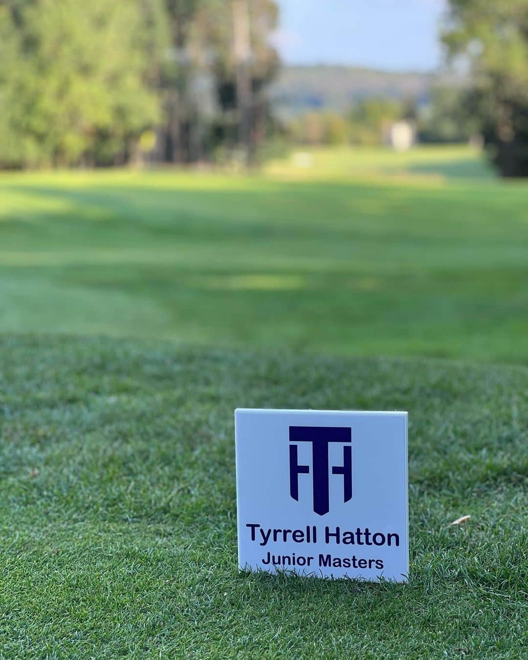 ティレル・ハットンさんのインスタグラム写真 - (ティレル・ハットンInstagram)「Thank you to all the juniors who competed in the Tyrrell Hatton Junior Masters today and congratulations to @joel_warne_golf on the win. A big thanks to @harleyfordgolf for all their hard work & to all my sponsors for the continued support!  @pinggolfeurope @adidasgolf @audemarspiguet @titleistukireland @principal @modestgolfofficial 👏🏼」9月4日 7時17分 - tyrrellhatton