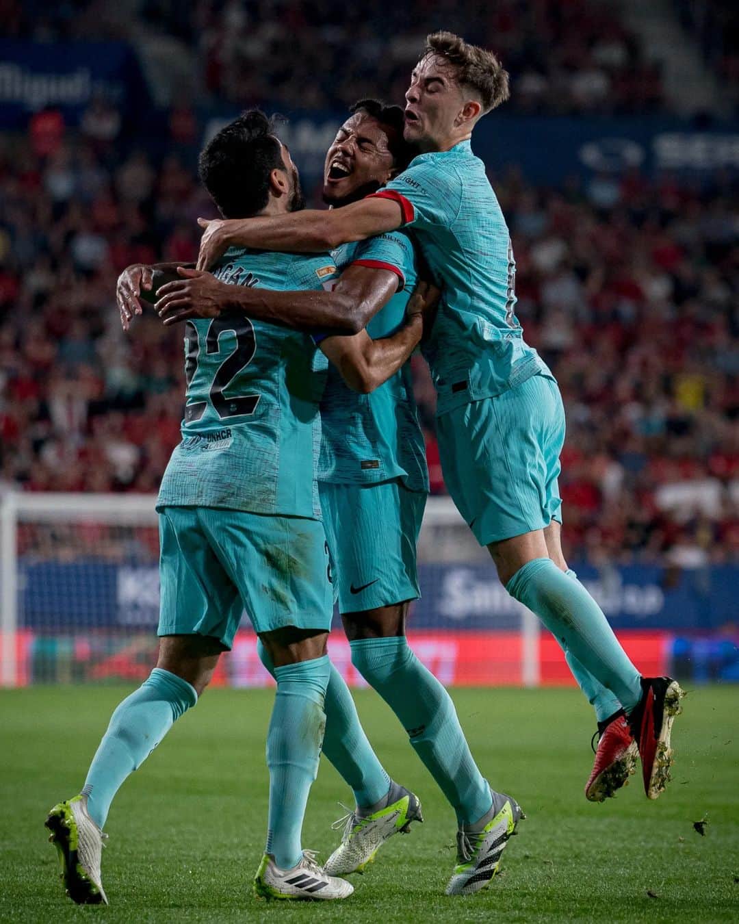 イルカイ・ギュンドアンのインスタグラム：「A hard fought victory! 💙❤️ The 3 points are ours! 💪🏼 #LaLiga @fcbarcelona」