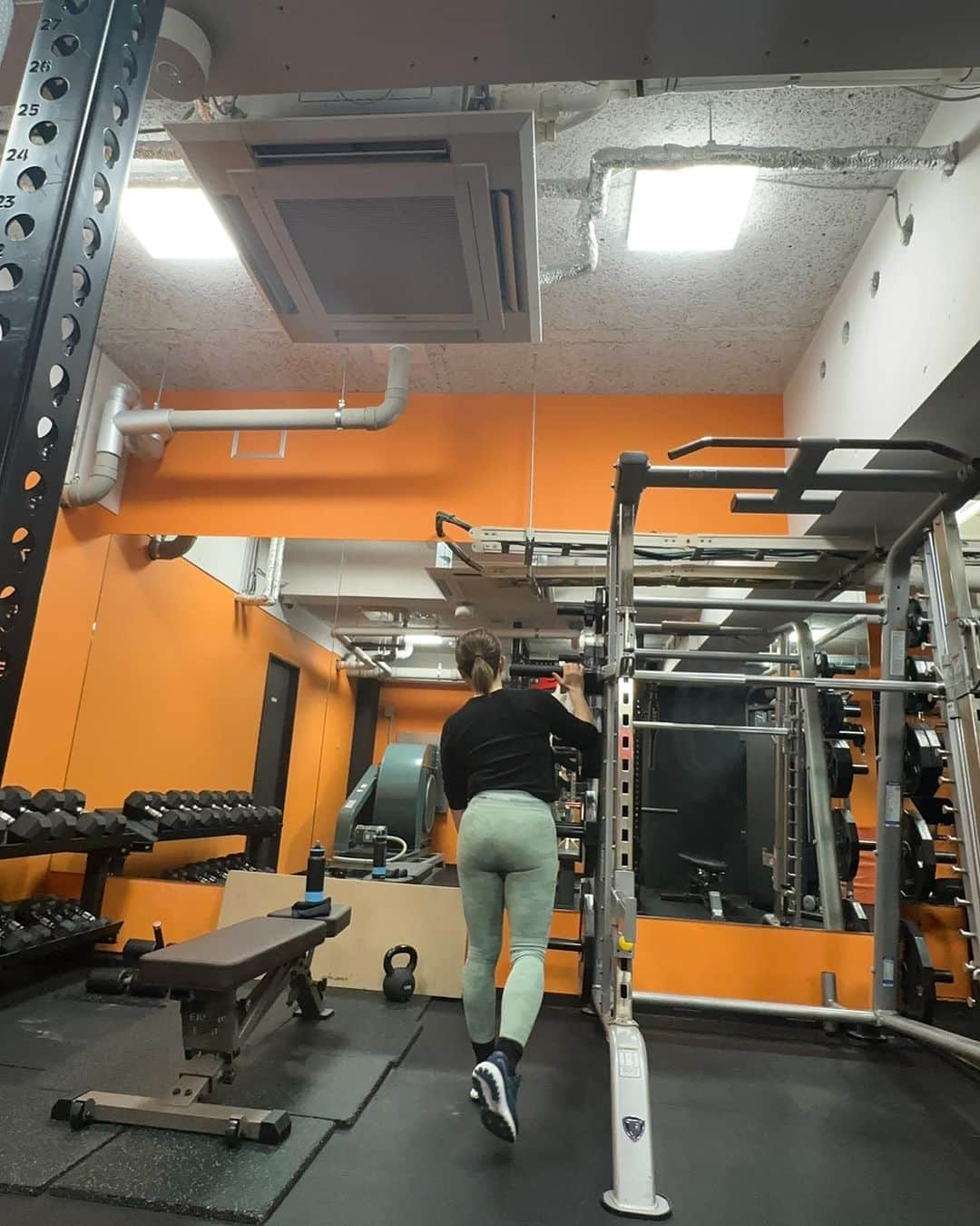 川原由維さんのインスタグラム写真 - (川原由維Instagram)「🏋️🍑🍑🍑🏋️  半年くらい前の🍑  しばらくトレーニング🏋️休んでたから、またプリケツ🍑目指して再トレーニング🏋️だ！  この頃のがゴルフも良かった気がするんだよな〜🤭  #筋トレ #筋トレ女子 #トレーニング #目指せ #ぷりけつ #みのりんレギンス」9月4日 7時48分 - yui5520