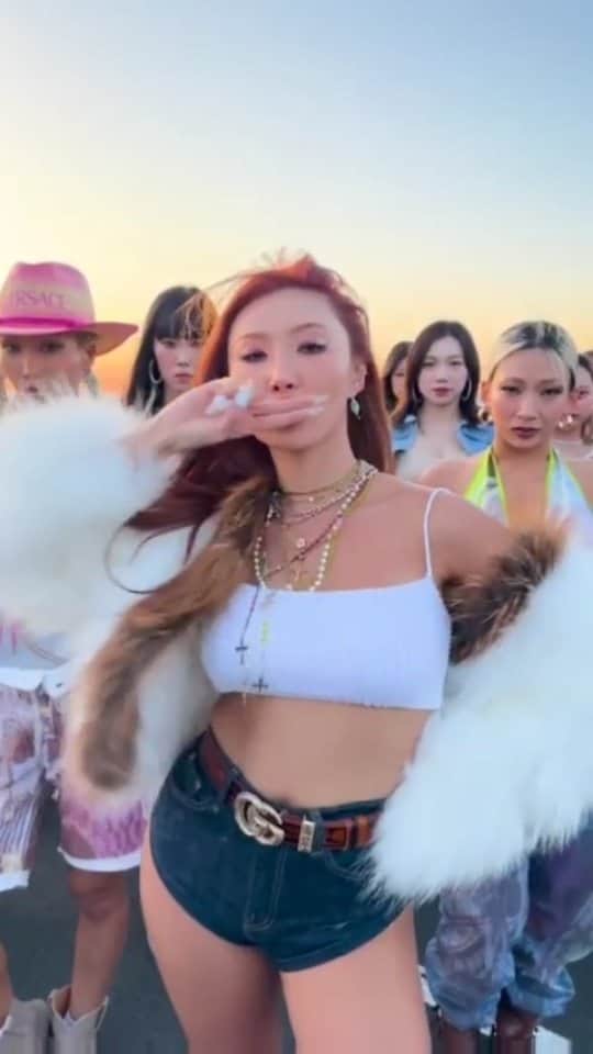ファサのインスタグラム：「🌅🫧」