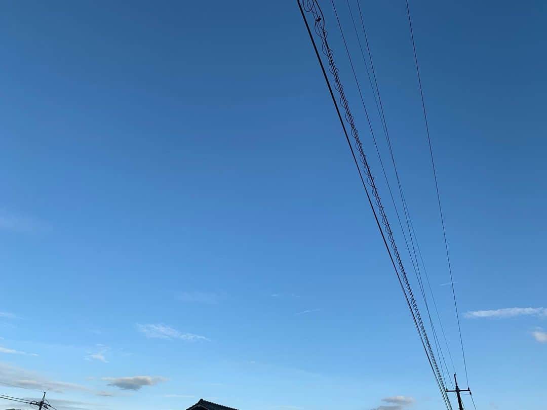 小田和奏のインスタグラム：「地元の空。」