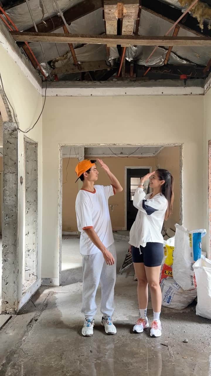 ミーガン・ヤングのインスタグラム：「It’s only the beginning! We’re so excited to share our journey in creating a space for our content. We’ve been doing everything from home and we finally decided makes our dreams come to life 😍 this project is so dear to us as it’s one of the biggest decisions we’ve had to make as a couple and as a team 🤍 we’ll be putting together a number of episodes to tell the story behind our vision ✨ episode 1 of our studio progress will be out tonight at 8pm on our Youtube channel. Link is in my bio! 🤍」