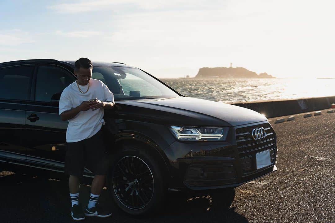 武居由樹のインスタグラム：「休みの日に🌊 #audi #Q7 #pacificdrivein  #江ノ島　#武居由樹」