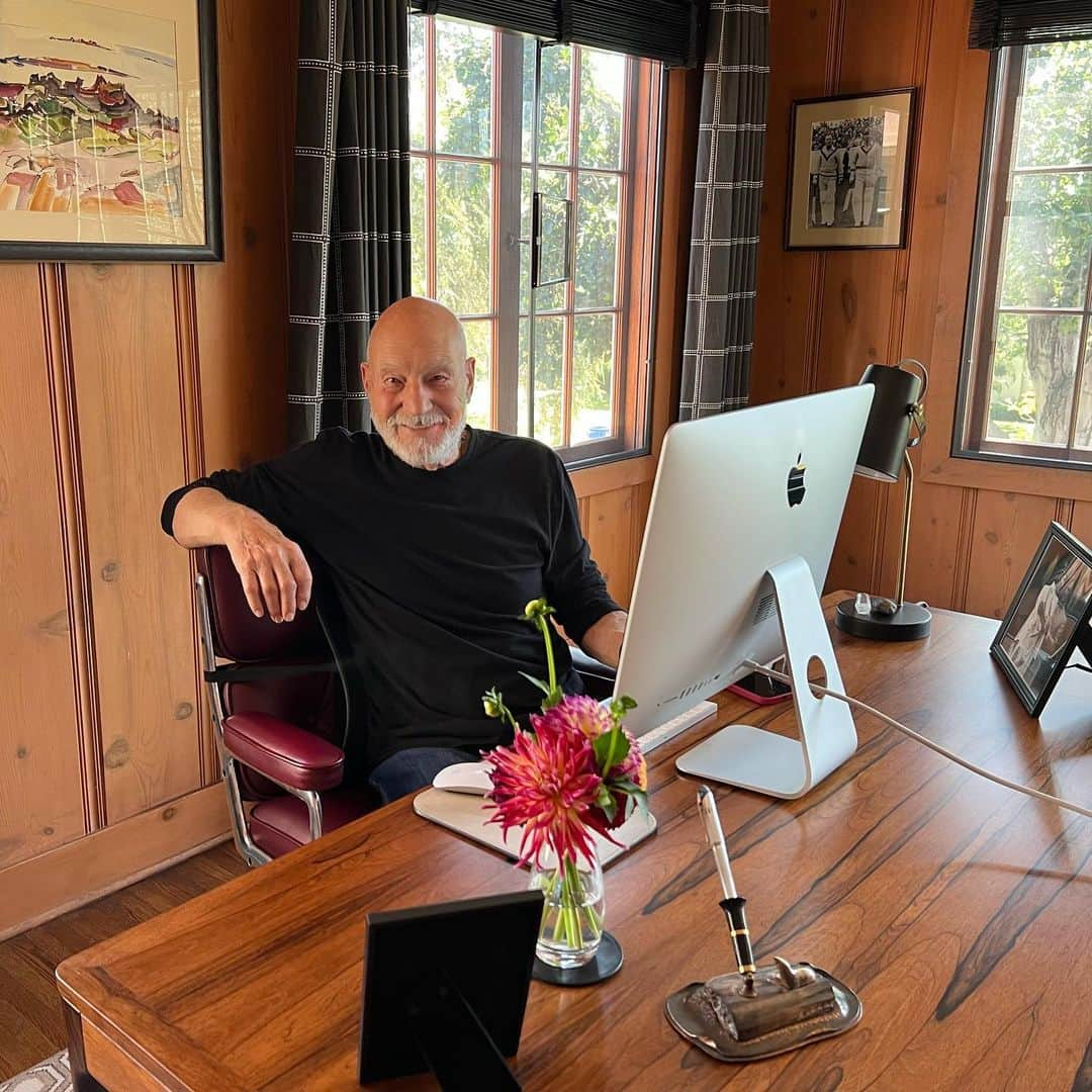 パトリック・スチュワートのインスタグラム：「Hello from the desk where I wrote my memoir, #MakingItSo. After years spent writing here, it's hard to believe that today marks one month until my book will be released...! Thank you to everyone who has already ordered your copy, and I'll see you on tour this October. PatrickStewartBook.com」