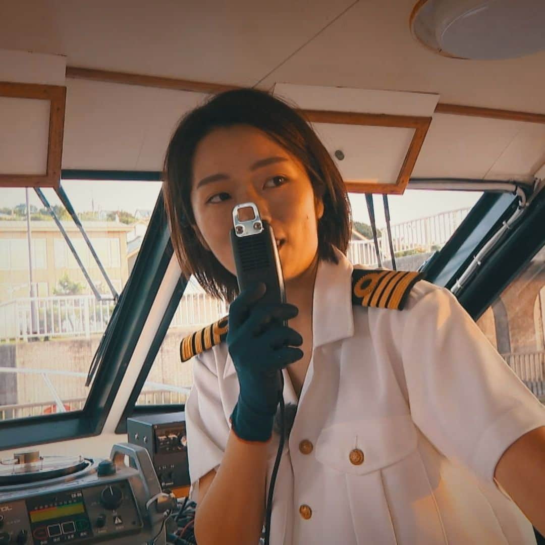 北海道放送「今日ドキッ!」さんのインスタグラム写真 - (北海道放送「今日ドキッ!」Instagram)「. 今日の特集は… 【ファミリーストーリー～家族の絆～】  夜の港を駆ける一隻の船。 幼い頃から夢は変わらず ”パパみたいなカッコイイ船長”  小さな海の街で舵を取る、 若き女性船長のストーリー。  #hbc #北海道放送 #hbcテレビ #北海道 #札幌 #アナウンサー #堀啓知 #森田絹子 #室蘭 #ナイトクルーズ #工場 #工場夜景」9月4日 10時54分 - hbc_kyodoki