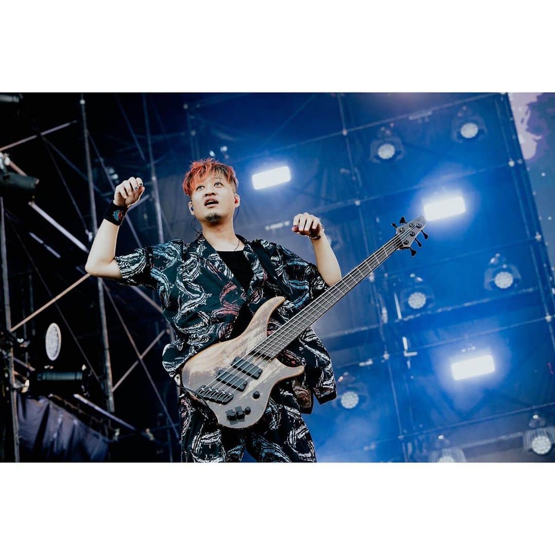 侑威地のインスタグラム：「TREASURE05X 2023 20th Anniversary@ 蒲郡ラグーナビーチ  photo by @kawado_photo  #rottengraffty #treasure05x2023」