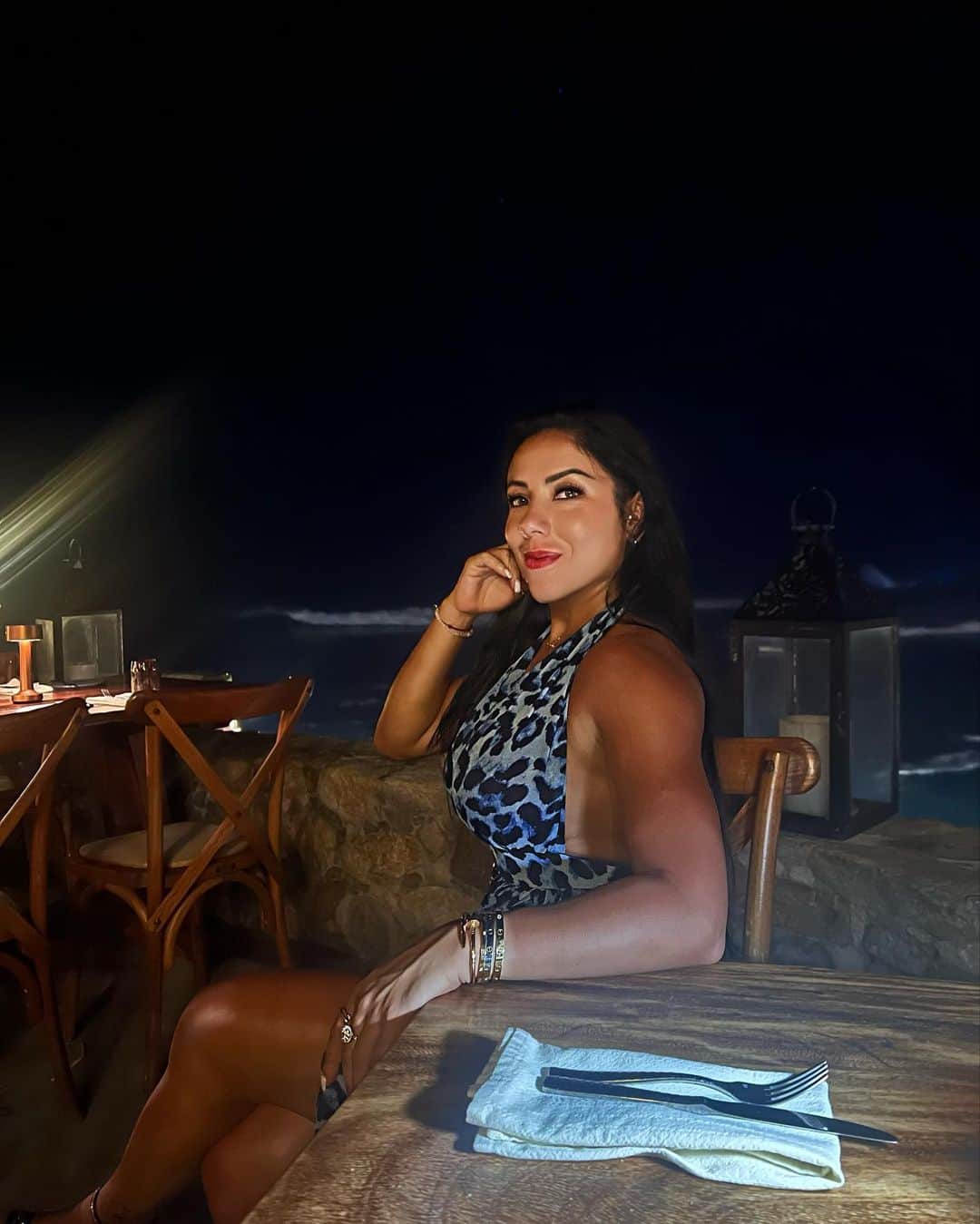 Eri Antonさんのインスタグラム写真 - (Eri AntonInstagram)「I dream of this place….💙⭐️✨ @cocinadelmaresperanza @aubergeresorts @esperanzaauberge   #Cabo #CaboSanLucas #Sunset」9月4日 11時38分 - erianton_