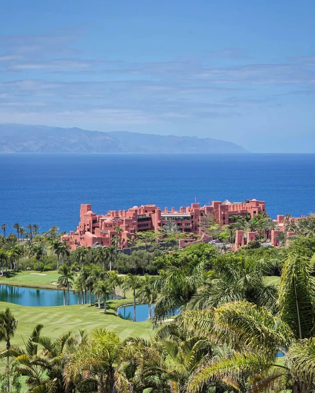 リッツ・カールトンのインスタグラム：「Disappear into vivid days overlooking the Atlantic at The Ritz-Carlton Tenerife, #Abama.」